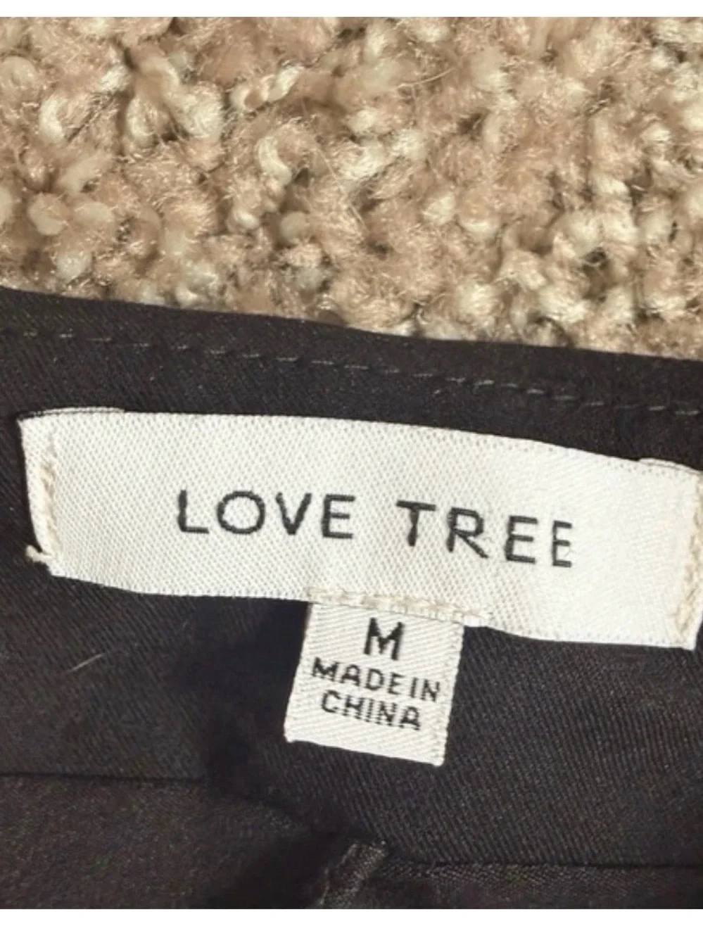 Love Tree simple black